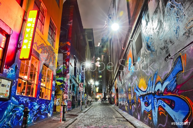 Afbeeldingen van View of colorful graffiti artwork at Hosier Lane in Melbourne